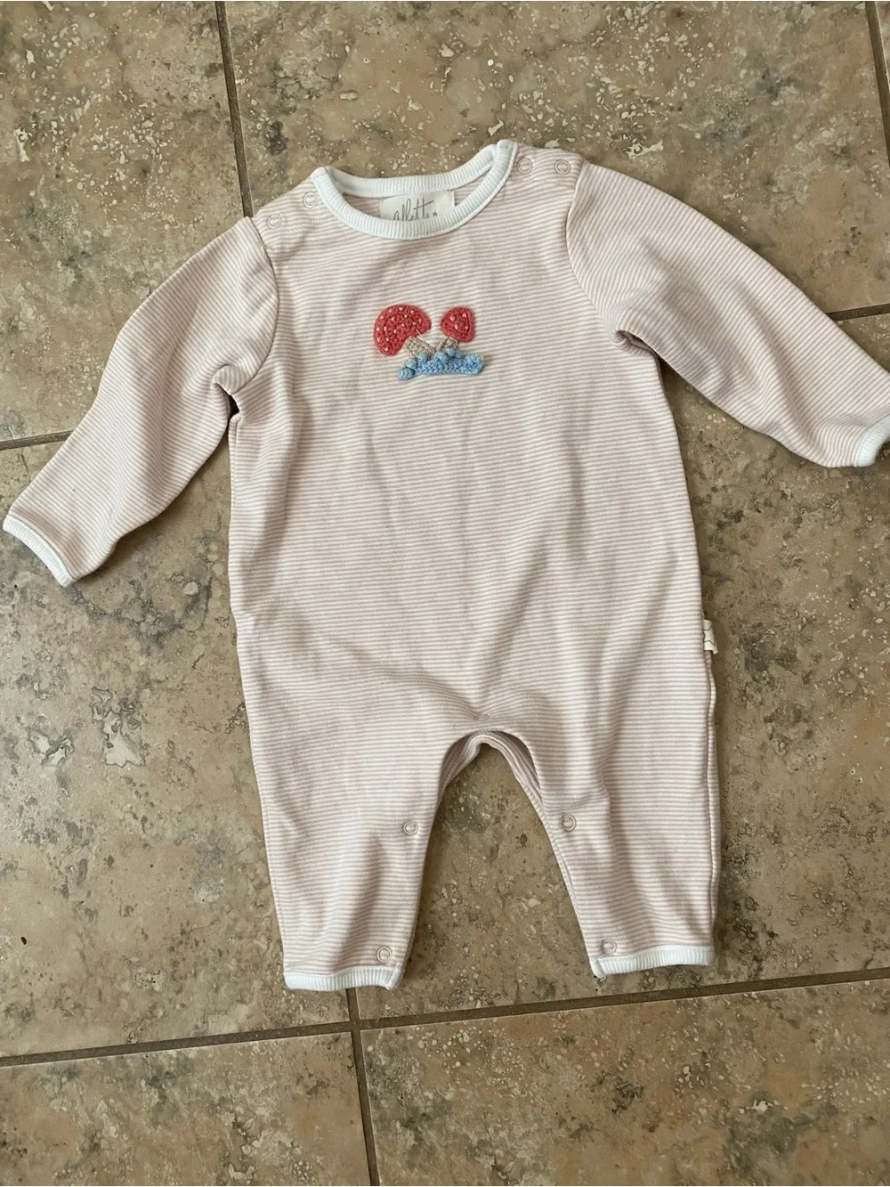 Albetta Crochet Nature Soft Pink Toadstool Mushroom Appliqué 0-3 mon Baby Romper